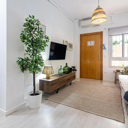 Sea & Wave Nuno Apartment Malaga